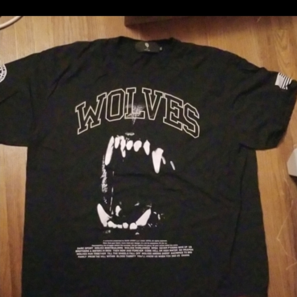 Darc Sport Wolves shirt